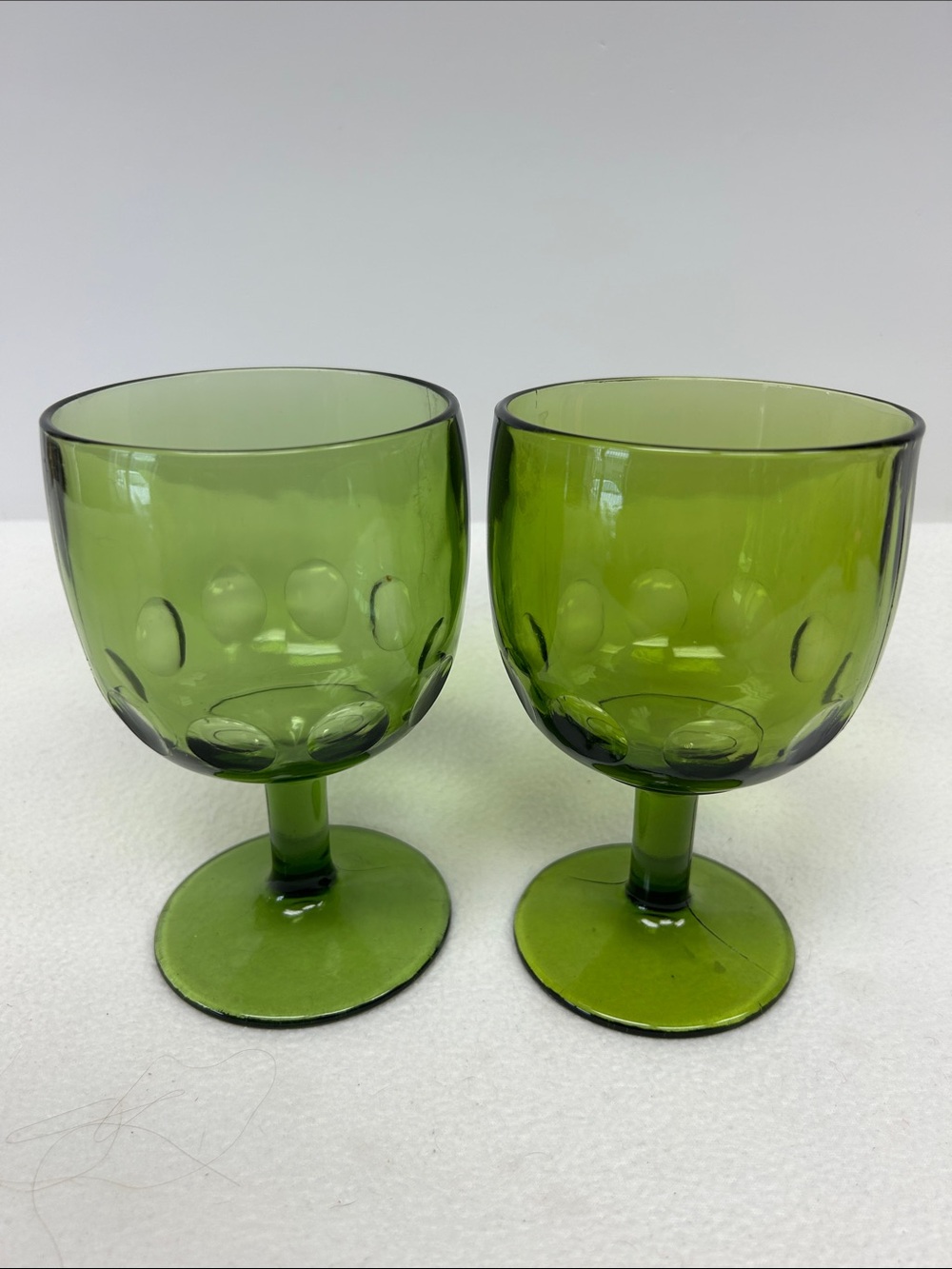 Vintage pair of 6” BARTLETT COLLINS  avocado green thumbprint stemmed goblets